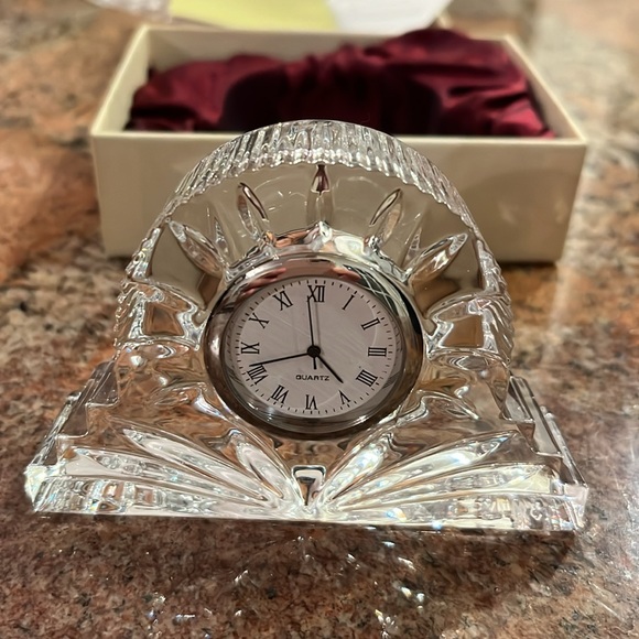 NIB Galway Small Irish Crystal Mantle Clock - Picture 1 of 5